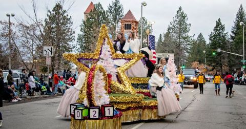 Enjoy The Most Colorful Spring Festival In Washington At The Spokane Lilac Festival