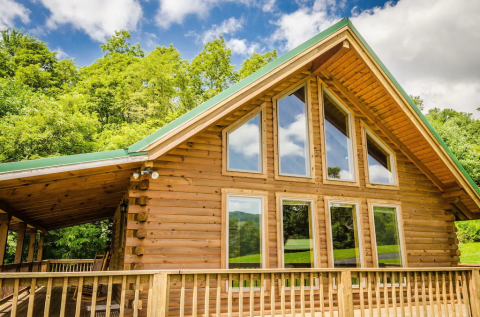 Sleep Surrounded By Mountains At This Romantic King Cabin In West Virginia