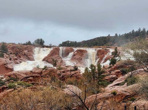 The Elusive Waterfalls At Gunlock State Park In Utah Are Flowing For The First Time In 3 Years