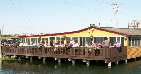 There Are 3 World-Famous Seafood Restaurants In The Small Town Of Seabrook, New Hampshire