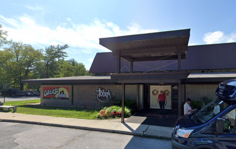 Dine Watching World-Famous Musicals At This Buffet-Style Restaurant In Maryland