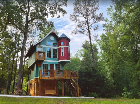 This Is The Most Unique Chalet In Georgia And You’ll Definitely Want To Visit