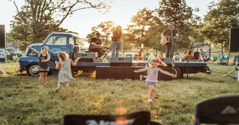 The Blueberry Festival In Arkansas Where You'll Have Loads Of Delicious Fun