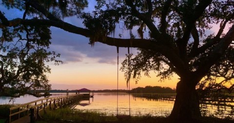 Spend The Night In A Charming Beaufort Carriage House Vrbo With Million-Dollar Sunset Views