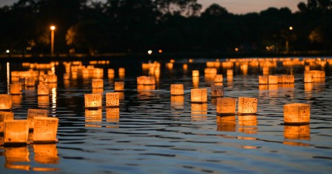 The Water Lantern Festival In Wisconsin Is A Night Of Pure Magic