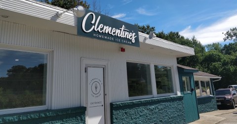 The Ice Cream At This Rhode Island Shop Is So Good That It Sells Out Every Day