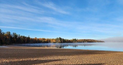 The Pristine Inland Beaches In Michigan That Will Make You Swear You're On The Coast