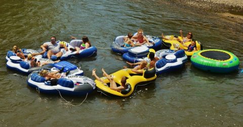 The Small Town River In Illinois That's An Idyllic Summer Day Trip