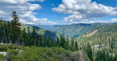 The Northern California Trail With An Overlook You Just Can't Beat