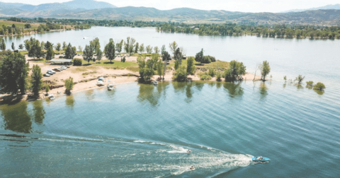 The One Pristine Inland Beach In Utah That Will Make You Swear You're On The Coast