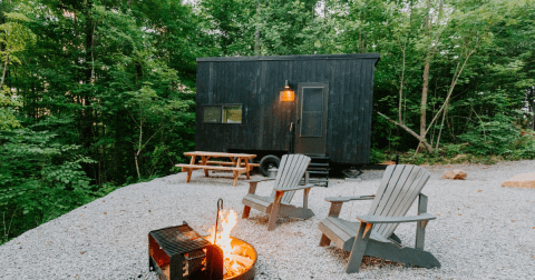 Getaway And Unwind Surrounded By Nature In The Texas Forest