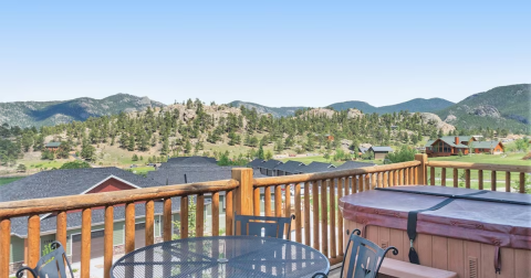 Soak In A Hot Tub Surrounded By Natural Beauty At This Epic Condo In Colorado