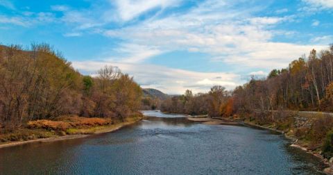 5 Lazy Rivers In Vermont That Are Perfect For Tubing On A Summer’s Day