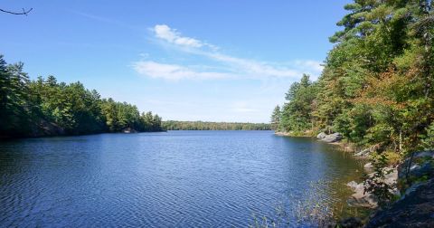 10 Gorgeous Lakes To Visit Around Louisville This Summer