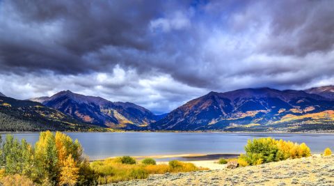 The Small Town Lakes In Colorado That Are An Idyllic Summer Day Trip