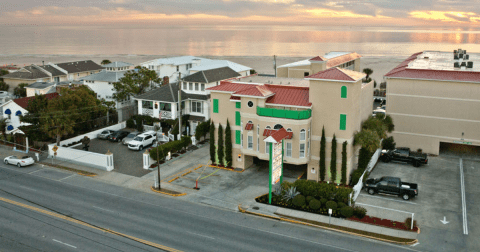 Enjoy A Water-Filled Weekend At The Only Beachfront Hotel In Tybee Island, Georgia