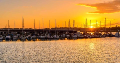 You'd Be Surprised To Learn That Oak Harbor, Washington Is One Of The Country's Best Coastal Towns