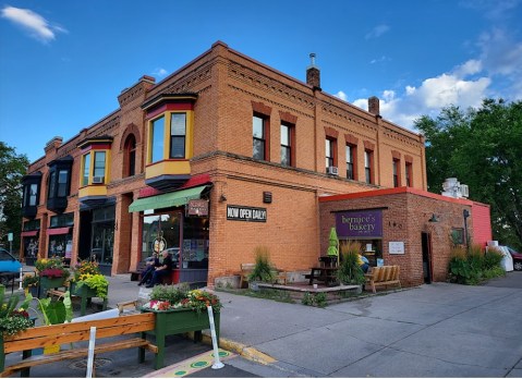 The Treats At This Montana Bakery Are So Good That They Can Sell Out Every Day