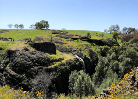 Few People Know There's A Natural Wonder Hiding Near This Northern California Town