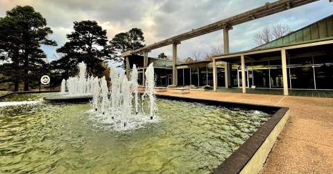 With A Massive Building Full Of Antique Cars, This Small Town Museum In Arkansas Is A True Hidden Gem