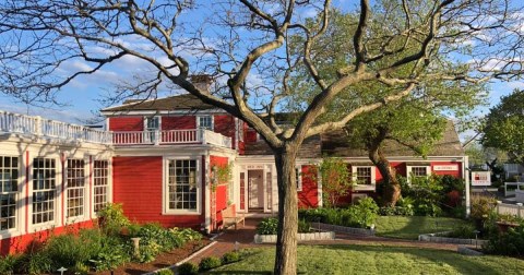 Enjoy An Upscale Dinner With A View At The Red Inn, A Waterfront Restaurant In Massachusetts