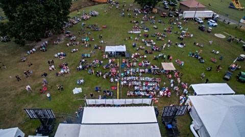 Bite Into The Juiciest, Sweetest Peach You've Ever Had At The Peach Jam Jubilee In Alabama