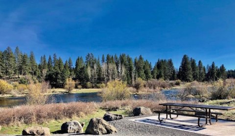 The Small Town River In Oregon That's An Idyllic Summer Day Trip