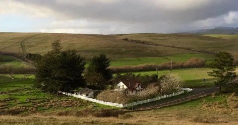 You Can Spend The Night In A 1915 Schoolhouse And It Will Be A Stay To Remember