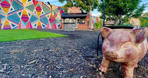 This Tiny But Delicious Restaurant In South Carolina Proves That Good Things Come In Small Packages