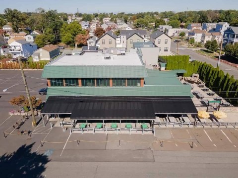 This Restaurant In Pennsylvania Has The Most Amazing Waterside Dining