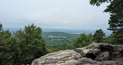 This Off-The-Beaten-Path Hiking Destination In Virginia Is The Perfect Place To Escape