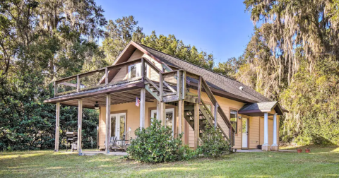 Enjoy A Water-Filled Weekend At This Lakefront Cabin In Florida With Its Own Dock