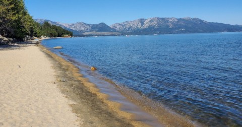 The One Pristine Inland Beach In Northern California That Will Make You Swear You're On The Coast