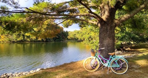 The Rural Indiana Lake Is The Perfect Place To Make A Splash This Summer