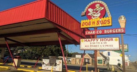 This Iconic Arkansas Hot Dog Diner Is Part Of American History And Still Slinging World Famous Coney Dogs