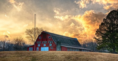 17 Small Towns Around Nashville Where Everyone Knows Your Name