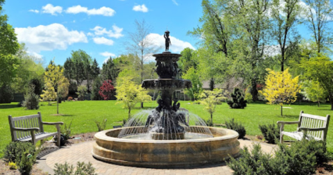 Explore A Little-Known Arboretum In This Missouri Town