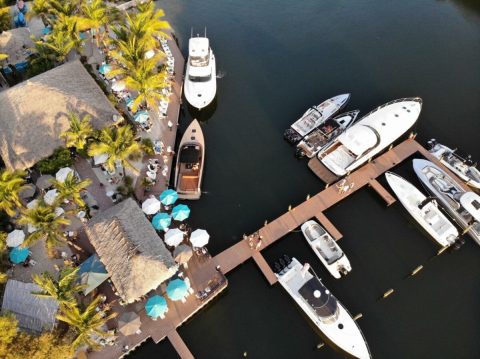 People Boat From All Over For The Seafood At This Charming Florida Restaurant