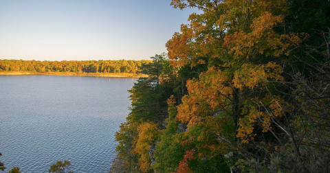 The Charming Small Town in Missouri That's Perfect For A Fall Day Trip