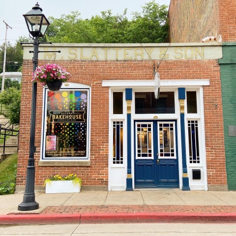 Galena Bakehouse Is A Bakery In Small-Town Illinois That Greets Everyone With Warm Welcomes... And Warm Empanadas