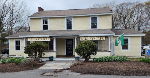 Locals Can't Get Enough Of The Artisan Creations At This Seaside Town Bakery In Maine