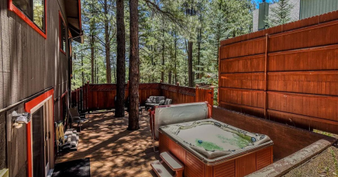 Get Away From It All At This Treehouse With Its Own Hot Tub In Arizona