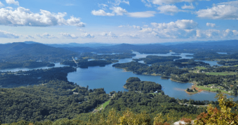 This Iconic Overlook In Georgia Is One Of The Coolest Outdoor Adventures You’ll Ever Take