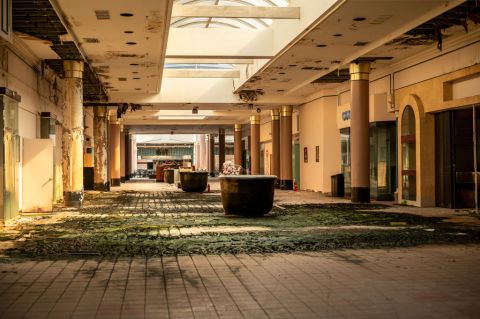 The Abandoned Montgomery Mall In Alabama Shows The Decline Of A Quintessential American Experience