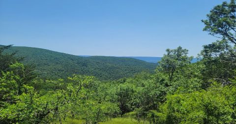 The Rugged And Remote Hiking Trail In Oklahoma That Is Well-Worth The Effort