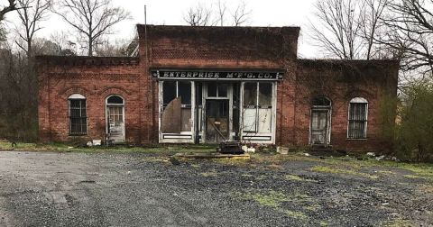 This Eerie And Fantastic Footage Takes You Inside North Carolina's Abandoned Historic Site