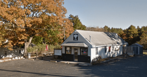 The Best Pizza In Rhode Island Is Hiding Miles Down A Winding Rural Road, But It's So Worth The Effort