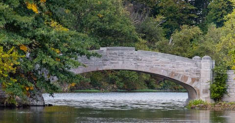 The Small Town In New Jersey That Comes Alive In The Fall Season