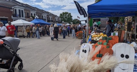 The Small-Town Harvest Festival In Iowa Belongs On Your Autumn Bucket List