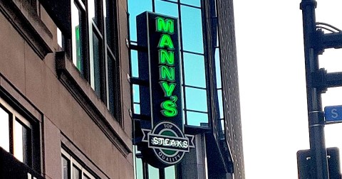 The Bludgeon Of Beef From Manny's Steakhouse In Minnesota Is So Big, It Could Feed An Entire Family